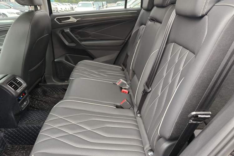 Used Volkswagen Tiguan L 2022 330TSI Automatic Two-Wheel Drive R-Line Enhanced Edition