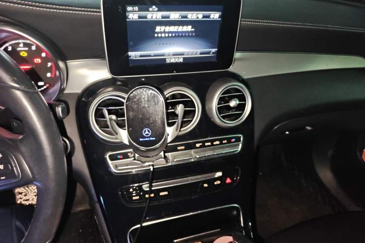 Used Mercedes-Benz GLC 2019 GLC 200 L 4MATIC Audio And AC Panel