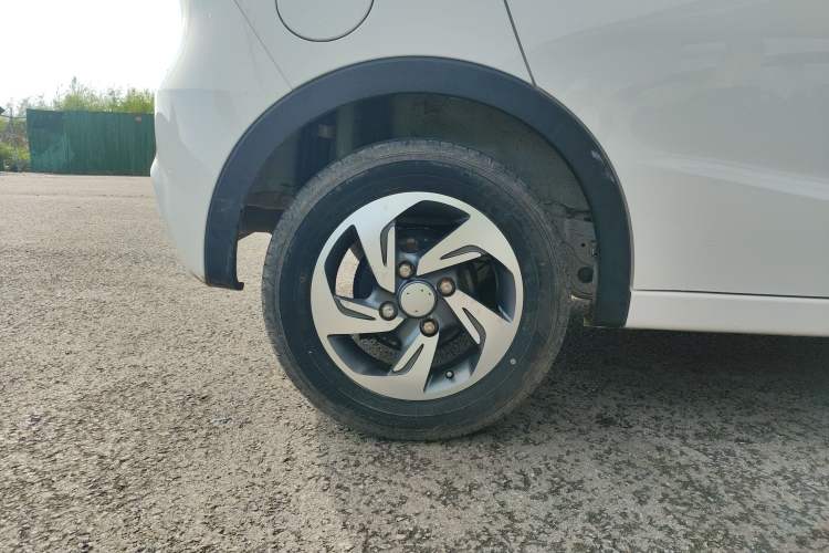 Used Baojun 310 2016 1.2L manual Comfort trim level