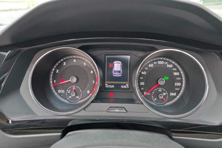 Used Volkswagen Tiguan L 2019 330TSI Automatic Two-Wheel Drive Smart Luxury Version China VI Standard Instrument Cluster