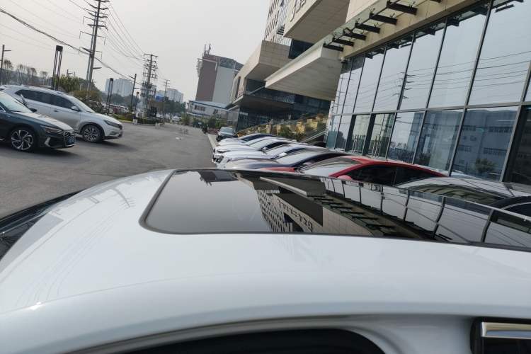 Used Hongqi H5 2025 1.5T DCT Qiyun 500 000th Unit Commemorative Edition
