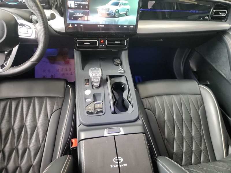 Used GAC Trumpchi GS8 2022 Flagship Series 2.0 TGDI Two-Wheel-Drive Prestige Edition (7 Seats) — 13