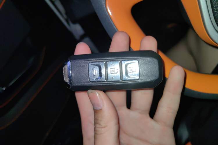 Used Baojun E100 2019 250KM Smart Drive Edition Vehicle Key