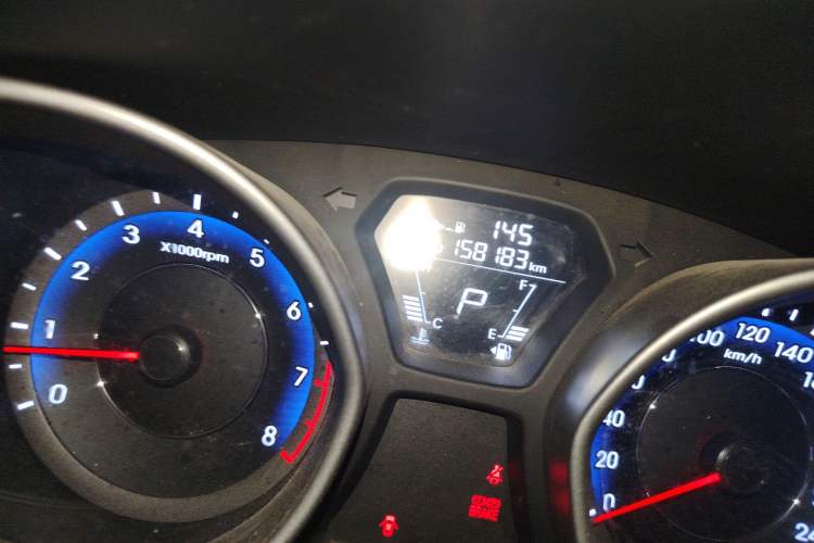 Used Hyundai Elantra (5th Generation / Langdong) 2016 1.6L Automatic Smart Version