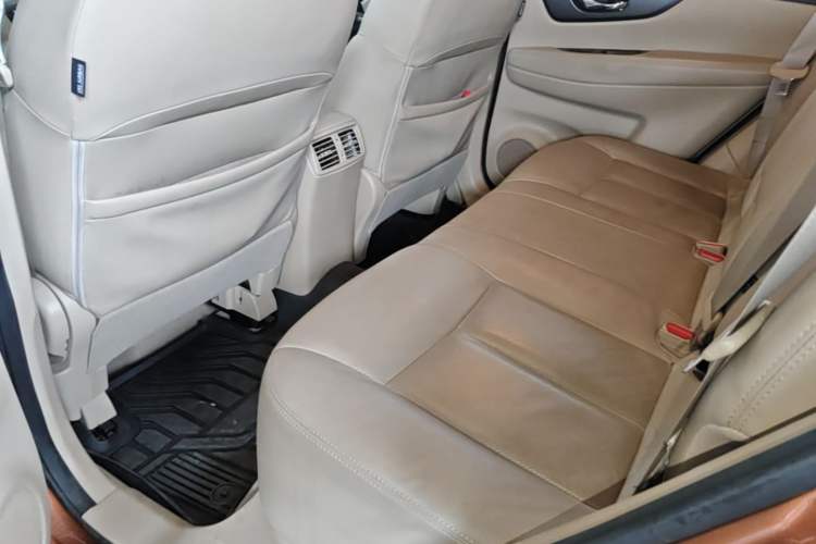 Used Nissan X-Trail 2014 2.0L CVT Comfort Edition 2WD