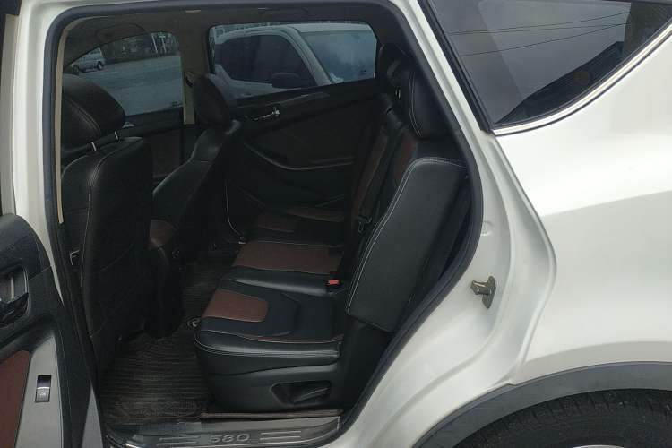 Used Dongfeng Fengon 580 2017 Revised Version 1.5T CVT Luxury Edition
