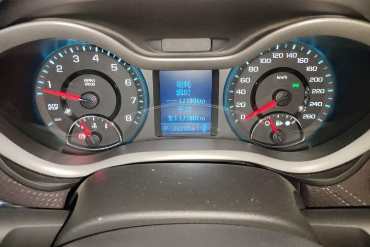 Used Chevrolet Malibu 2018 530T Automatic Luxury Edition Odometer Close Up