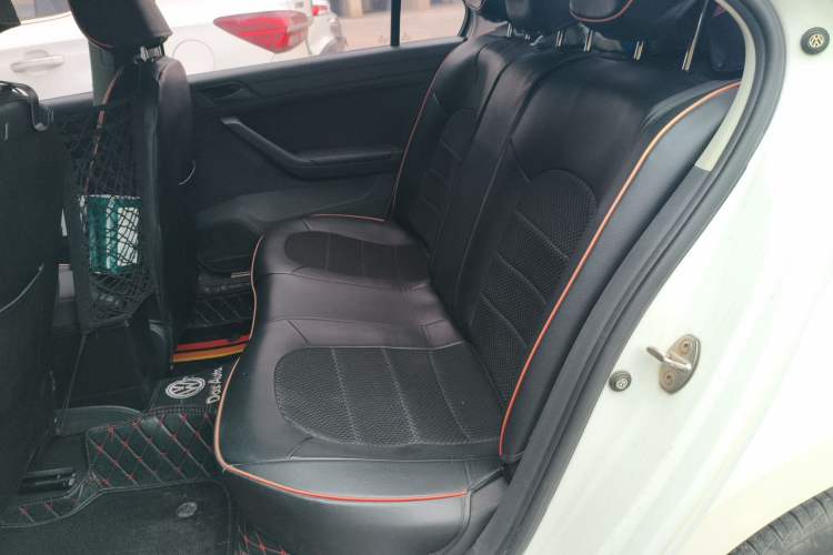 Used Volkswagen Jetta 2019 Dream Edition 1.5L Manual Fashion Version Left Rear Seat