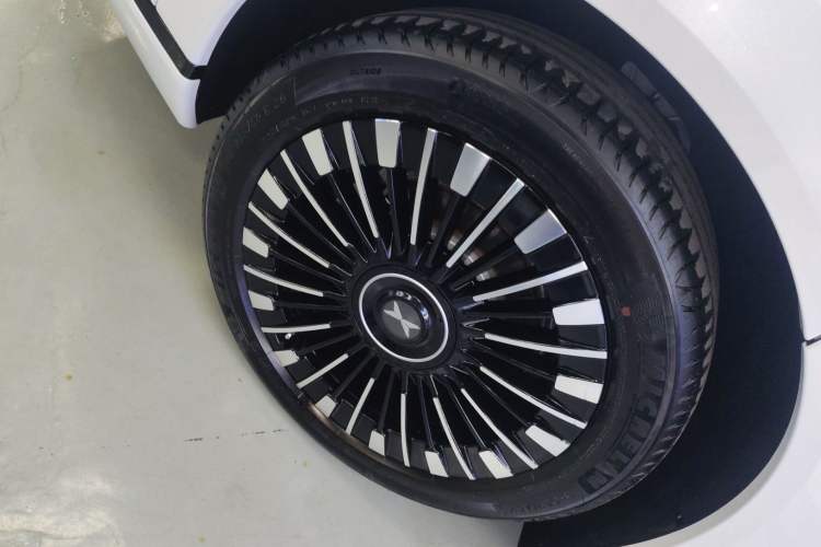 Used XPeng X9 2025 740 Ultra-Long Range Max