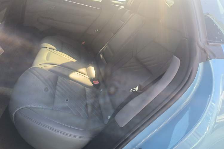 Used Zeekr 001 2025 YOU Edition 100 kWh All-Wheel Drive Left Rear Seat