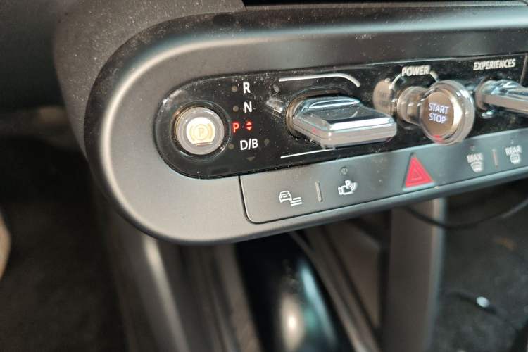 Used MINI Electric ACEMAN 2024 SE Artist
