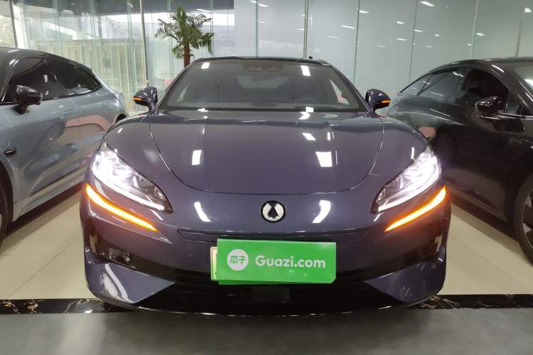 Used Denza Z9 2024 1100 km All-Wheel-Drive Ultra Version