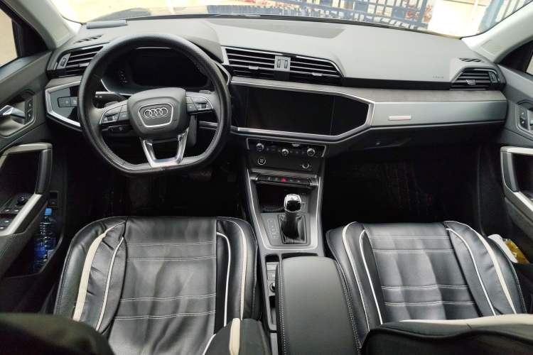 Used Audi Q3 2021 35 TFSI Fashion Dynamic Model