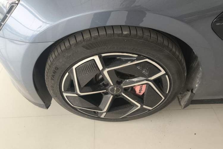 Used BYD Seal 2022 650 km All-Wheel-Drive Performance Version
