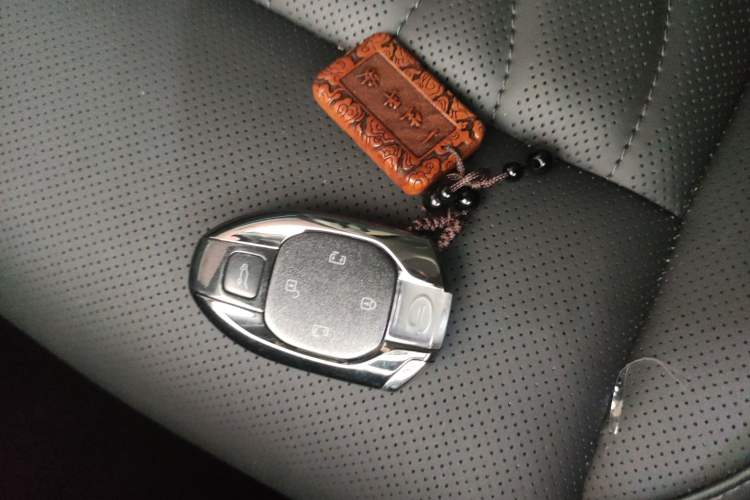 Used GAC Trumpchi M8 2024 Master Series 400T Ultimate Edition Vehicle Key