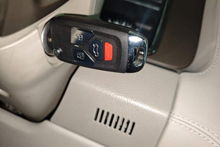 Used Lincoln Navigator 