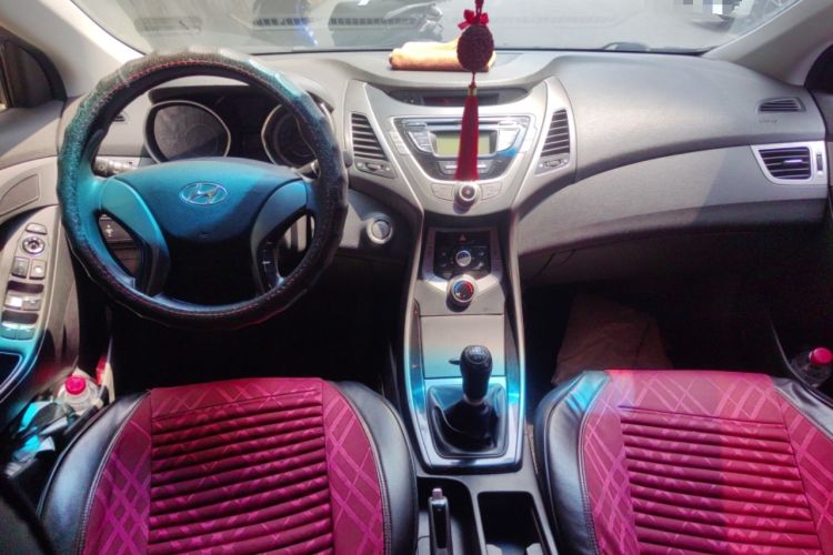 Used Hyundai Elantra (5th Generation / Langdong) 2015 1.6L Manual Leading Model
