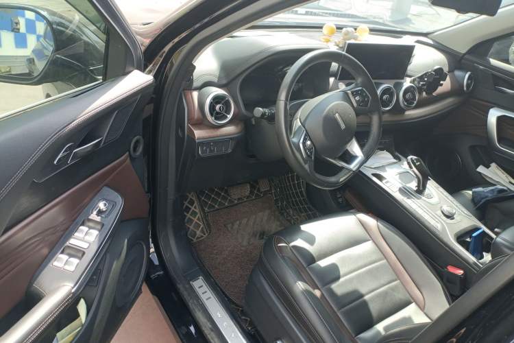 Used Wey VV5 2021 1.5T Two-Wheel Drive Smart Pioneer