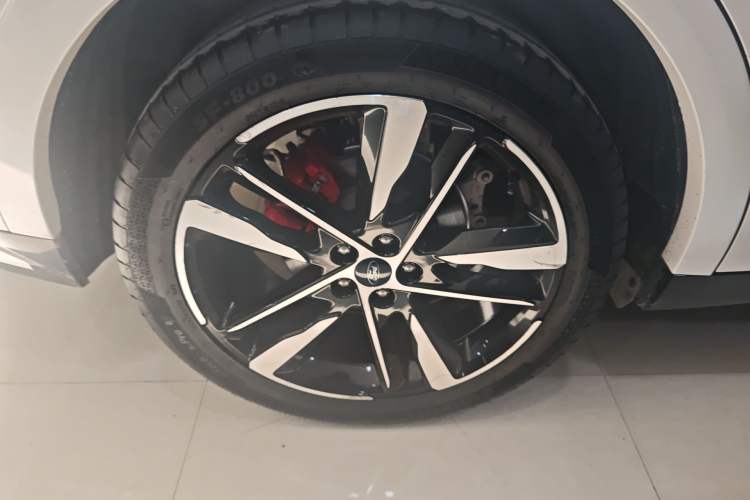 Used Ford EVOS 2022 Facelift EcoBoost 245 ST-Line Right Rear Wheel Hub