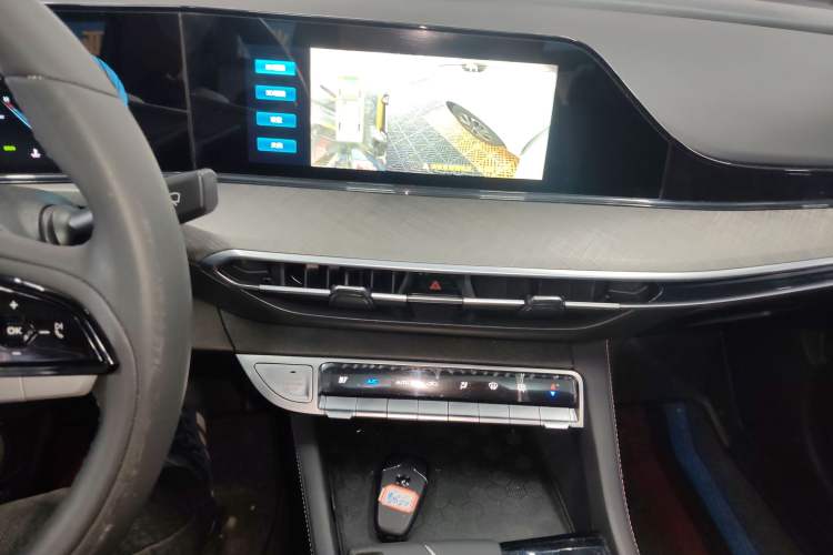 Used CHANGAN Eado 2023 Changan Edition PLUS Blue Whale NE 1.4T GDI DCT Prestige Version
