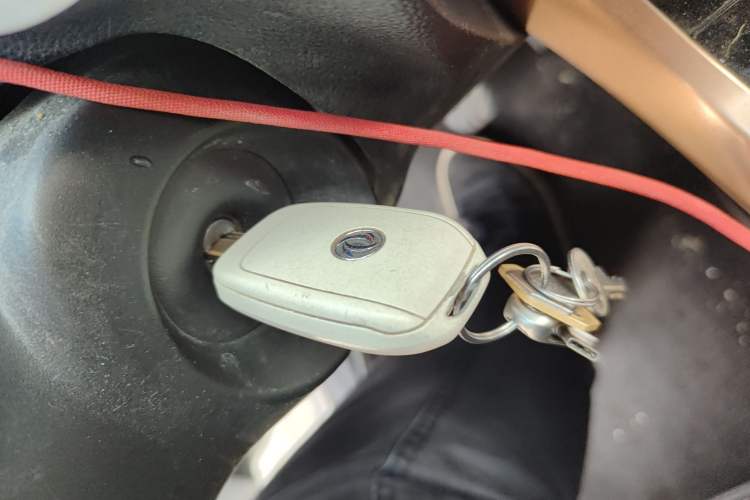 Used Dongfeng NAMMI BOX 2022 Revised Light Wind Edition 201 km Standard Version Vehicle Key