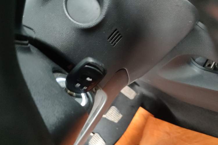 Used CHANGAN CS75 2014 2.0L Manual Luxury Version China V Standard
