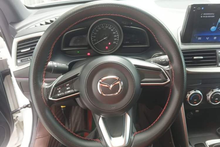 Used Mazda CX-4 2018 2.0L Automatic Two-Wheel Drive Blue Sky Dynamic Version China VI Standard
