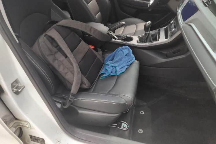 Used Geely Auto Emgrand 2021 UP 1.5L Manual Luxury Model Right Front Seat