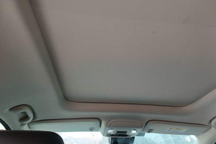 Used Buick Envision 2023 Encore Plus 652T Five-Seat Luxury Model
