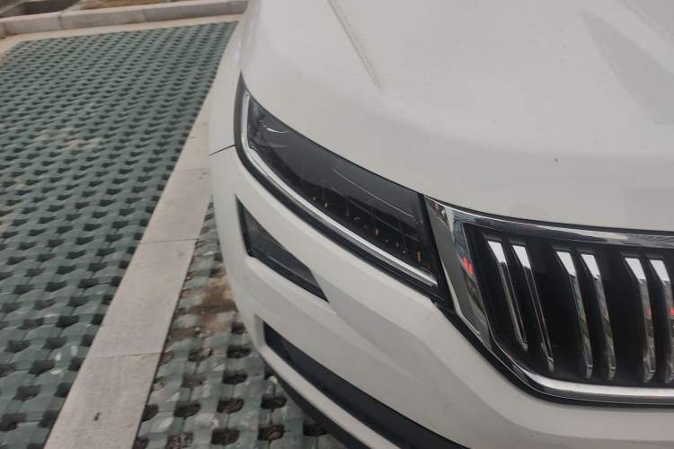 Used Skoda Kodiaq 2017 TSI330 7-Seater Two-Wheel-Drive Luxury Edition
