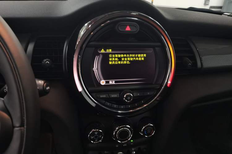 Used MINI MINI 2015 1.5T COOPER Fun Five-Door Edition
