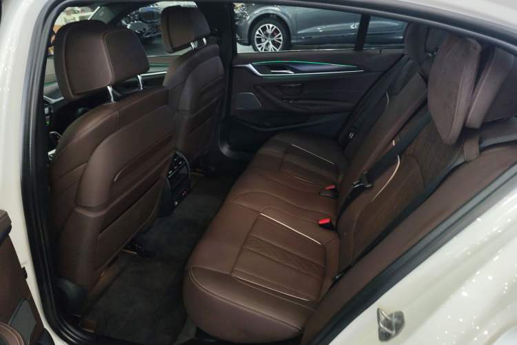 Used BMW 5 Series New Energy 2022 535Le M Sport Package Left Rear Seat