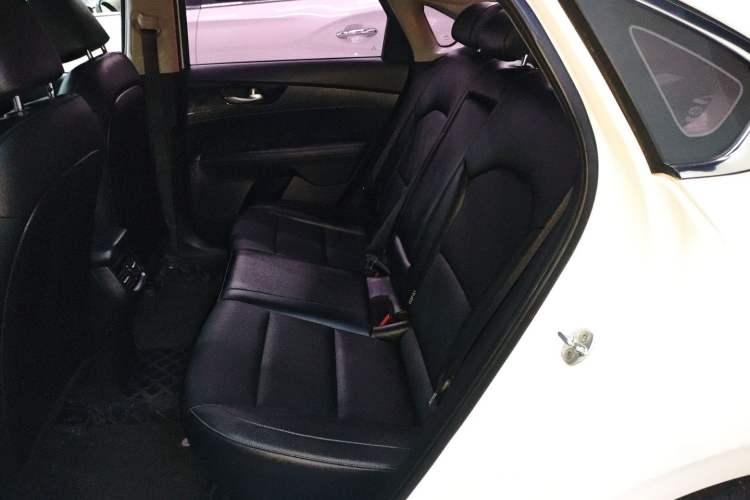 Used Kia K3 2019 1.5L CVT Smart Connectivity Version
