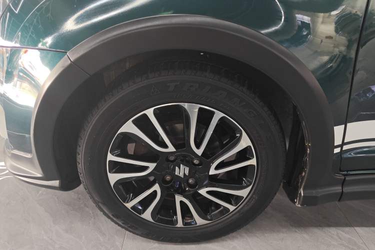 Used Suzuki Swift 2016 1.5L Automatic Fashionable Coolplay Edition Left Front Wheel Hub