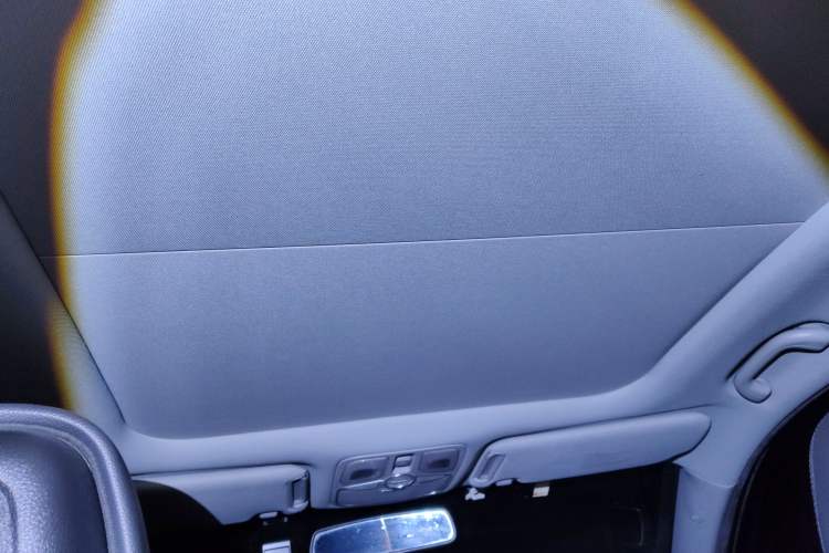 Used Kia Sorento 2013 2.4L 7-Seater Gasoline Supreme Edition China IV Standard
