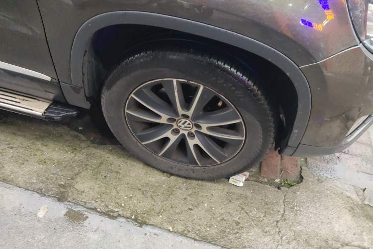 Used Volkswagen Tiguan 2015 1.8TSI Automatic Two-Wheel Drive Luxury Model
