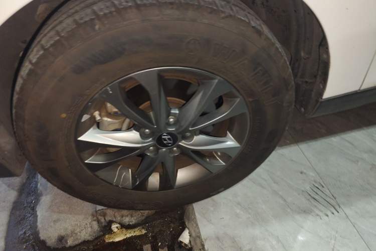Used Hyundai ix35 2015 2.0L Automatic 2WD Comfort Edition China V Standard Left Front Wheel Hub