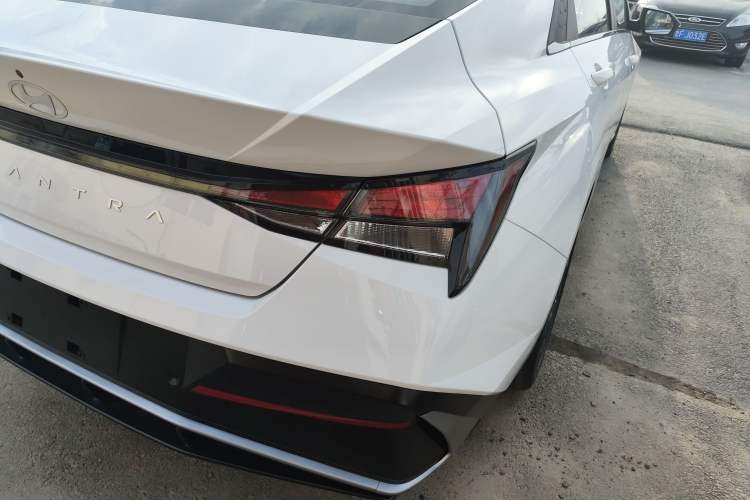 Used Hyundai Elantra 2023 1.5L CVT GLX Elite Edition Right Rear Taillight