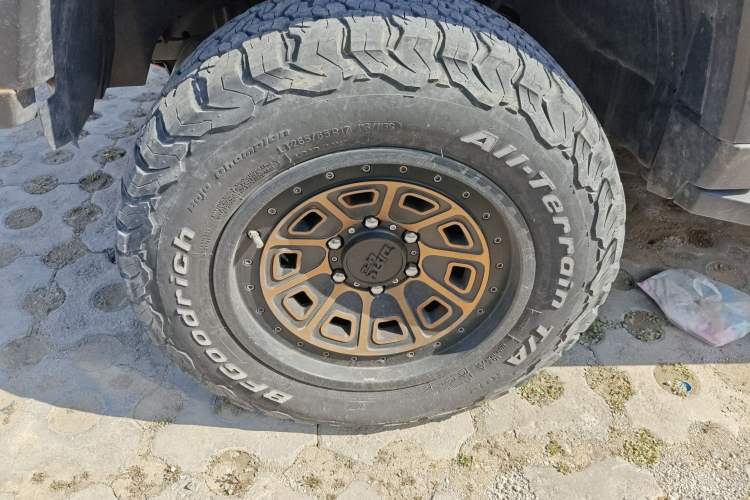 Used BAIC Off-Road BJ40 2019 2.3T Automatic Four-Wheel Drive Urban Hunter Edition Premium Model China VI Emission Standard
