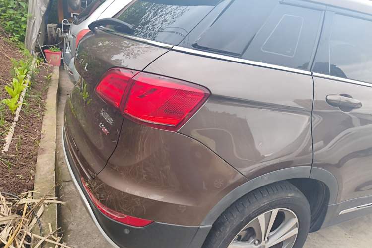 Used Haval H6 Coupe 2015 Blue Label 2.0T Automatic Two-Wheel Drive Elite Model
