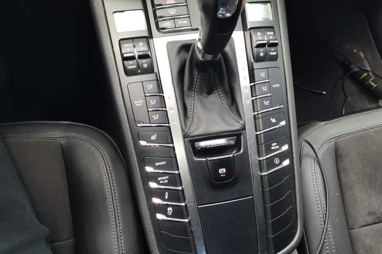 Used Porsche Macan 2014 Macan 2.0T
