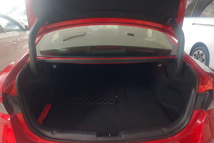 Used Mazda Atenza 2018 2.0L Blue Sky Luxury Edition China V Standard