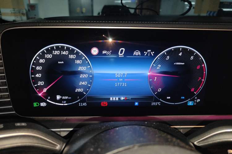 Used Mercedes-Benz GLE 2025 GLE 350 4MATIC Stylish Model Instrument Cluster
