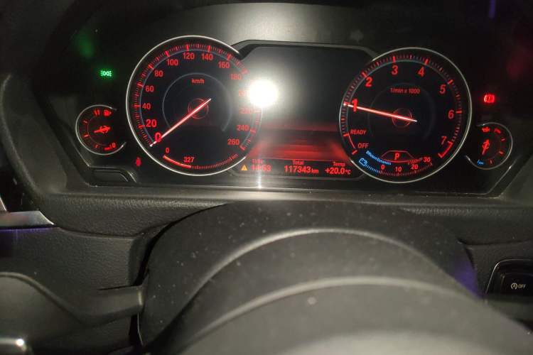 Used BMW 3 Series 2019 320Li M Luxury Package Odometer Close Up