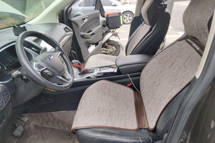 Used Ford Edge 2016 EcoBoost 245 Four-Wheel Drive Titanium Edition 7-Seater