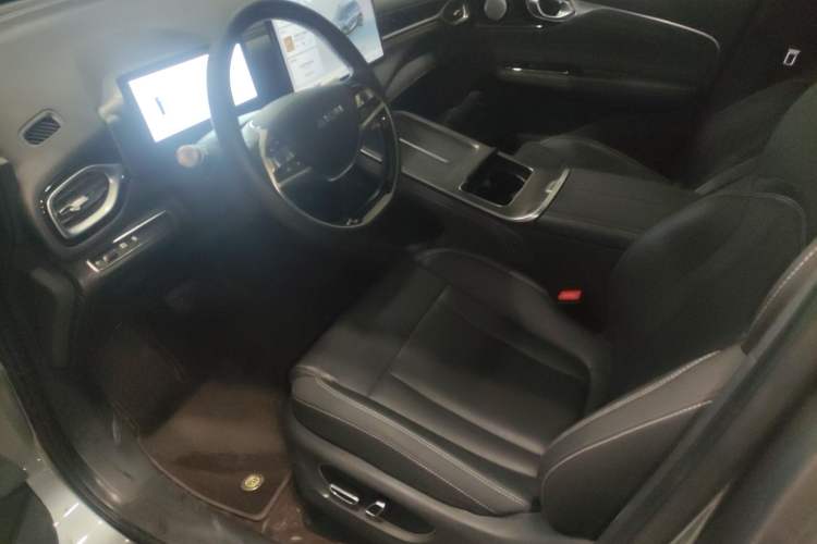 Used AION V 2024 Plus 70 Star Edition Lithium Iron Phosphate Left Front Seat