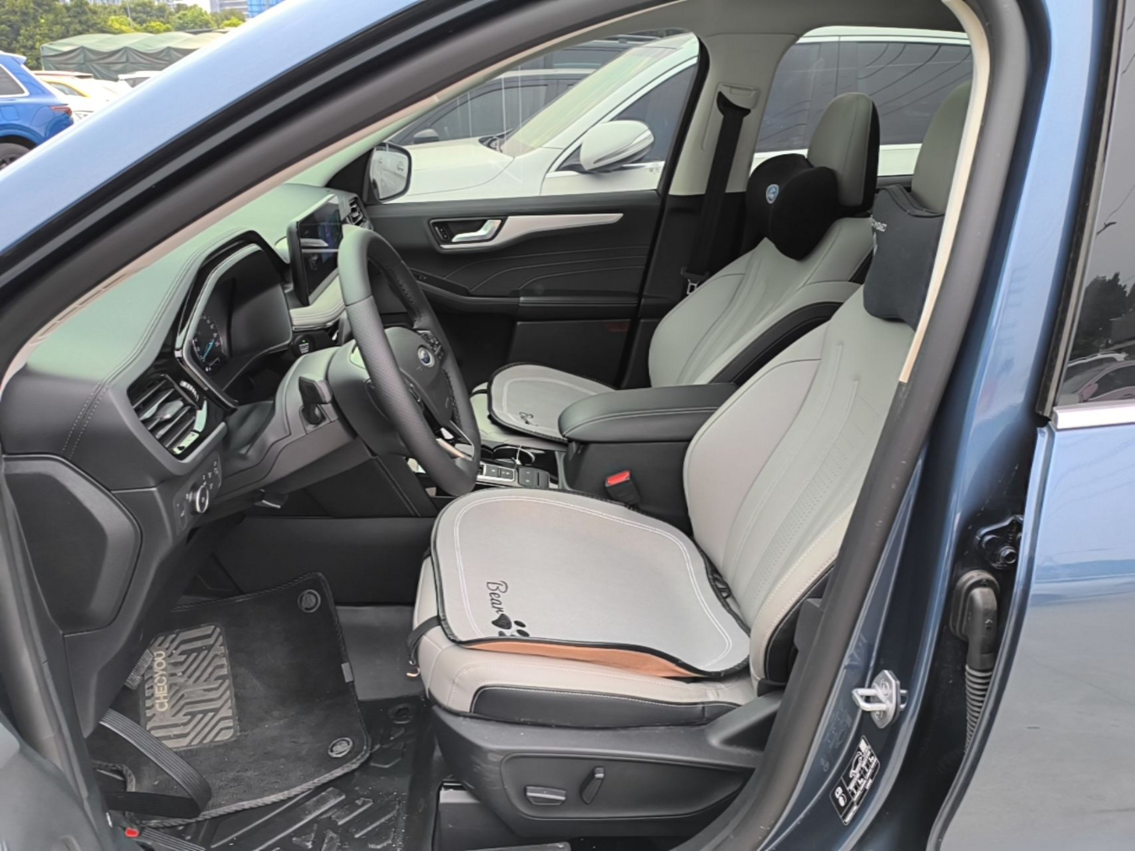 Interior delantero