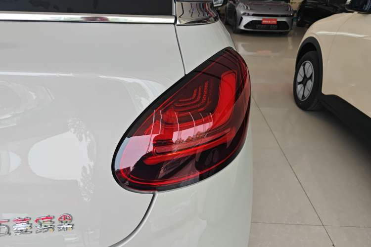 Used Wuling Bingo 2025 333 km Enjoyment Version Right Rear Taillight
