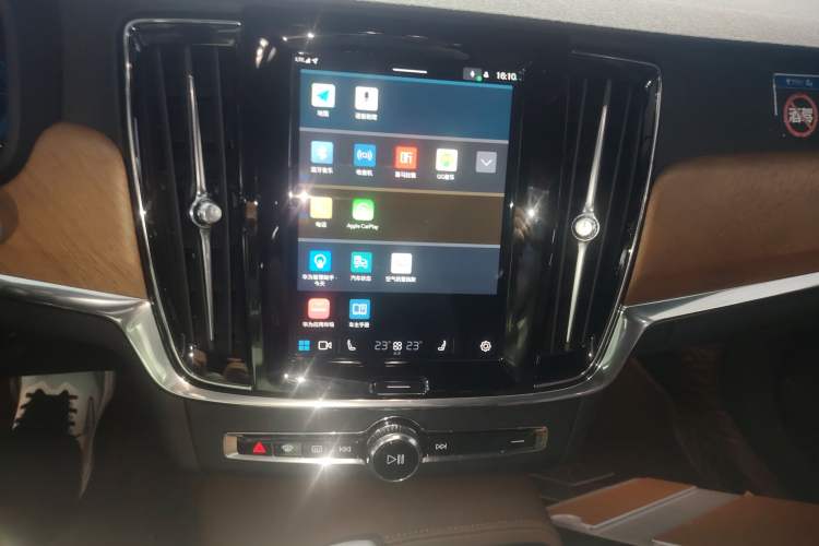 Used Volvo S90 New Energy 2022 T8 eDrive Hybrid Luxury Edition
