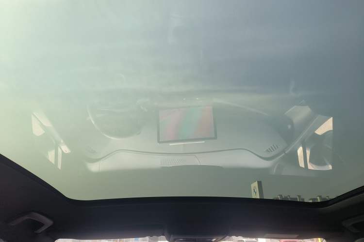 Used Volkswagen ID.UNYX 2024 Pro Long-Range Version Headliner